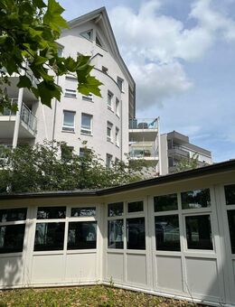 Helle und große 5-Zimmerwohnung im KBF Gebäude in Reutlingen - Reutlingen