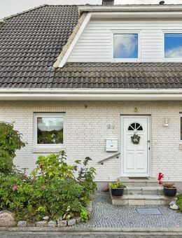 Verkauf mit Wohnrecht: Familienfreundliche Doppelhaushälfte in Großbeeren! - Großbeeren