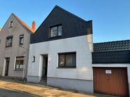 PURNHAGEN-IMMOBILIEN - Älteres Einfamilienhaus mit Garage am Rande des Zentrums von Bremen-Vegesack - Bremen