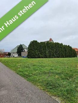 Mit Grundstück, Familienleben auf einer Ebene in Dähre. - Dähre