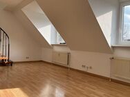 Frisch renoviert! Keine Provision! Helle 1-Zimmer-Maisonette-Wohnung in Pinneberg! - Pinneberg