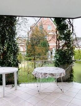 Großzügige 4 Zimmer Balkon Wohnung -- gepflegt mit KfZ-Stellplatz ** EBK** - Weiden (Oberpfalz)