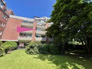 Lichtdurchflutete, neu renovierte Zwei-Zimmerwohnung mit Balkon und Außenstellplatz zu verkaufen - Hamburg