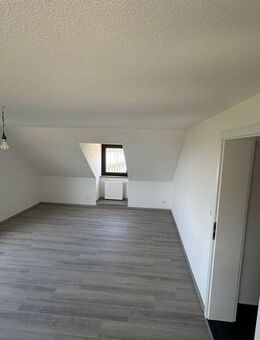 Neu Renovierte 3,5 Zimmerwohnung ab sofort zu vermieten - Schwäbisch Hall