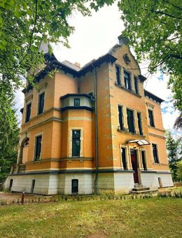 Stilvoll Wohnen in beeindruckender Villa mit EBK und SP - Pößneck