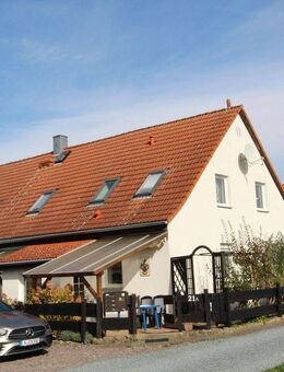 Sehr gepflegtes Mehrfamilienhaus mit 5 Wohnungen und zusätzlichem Bauplatz in Kleinbocka im Landkreis Greiz in Thüringen - Bocka