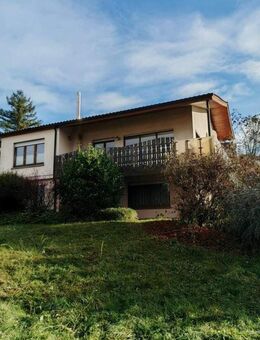 Großzügiges Einfamilienhaus mit Einliegerwohnung, traumhafter Aussicht in Niefern-Öschelbronn - Tiefenbronn