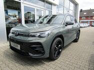 VW Tiguan, 2.0 TDI R-Line IQ LIGHT BLAC, Jahr 2024 - Emmerich (Rhein)