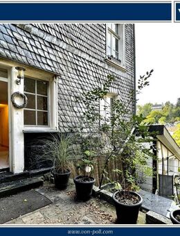 3-Zimmer-Altbau mit Terrasse und Privatzugang - Velbert