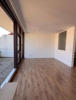 Terrassen-Wohnung in Villenviertel über zwei Etagen im Herzen Regensburg - Regensburg