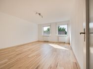 Helle und renovierte 2-Zi.-Whg. mit Balkon - Nürnberg