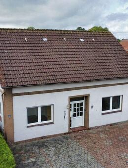 Zentrales Sanierungsobjekt in Wittmund - 6 Zimmer, viel Potenzial - Wittmund