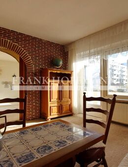 Machen Sie ganz einfach 3 Zimmer draus! 2-Zimmer-Wohnung mit viel Potenzial in Hamburg-Eimsbüttel - Hamburg