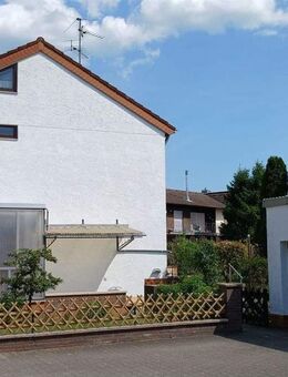 ... Doppelhaushälfte am Waldrand von Lorsch - großzügiges Grundstück mit sehr viel Potenzial - Lorsch (Karolingerstadt)