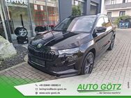 Skoda Karoq, Sportline VZE Digi elektr Heckkl BlindSpot vo hi LichtAssist SpurAssist Connect Sunset 4xEFH Ladeboden beheiz Frontscheibe Armlehne Metallic, Jahr 2022 - Beilngries