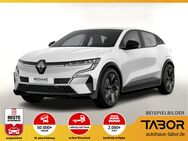 Renault Megane, E-TECH Evolution 130 Comfort Range, Jahr 2022 - Freiburg (Breisgau)