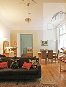 Exklusive Altbauwohnung in Ku'damm-Seitenstraße - Bezugsfrei - Berlin