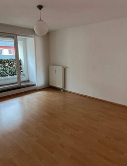 Nachmieter gesucht ! Schöne 2 Zimmer Wohnung Stadtgrenze Nürnberg/Fürth - Fürth