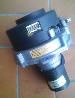 Junkers Cerapur Gebläse, Lüfter 8717204366 RG 130/0800-3612-020206 ZSBR3-16A23 - Stuttgart