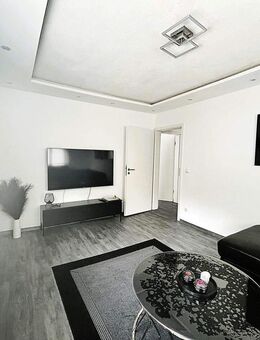 Stilvoll sanierte 4 Zimmer-Wohnung mit Balkon & Stellplatz in Erdmannhausen - Erdmannhausen