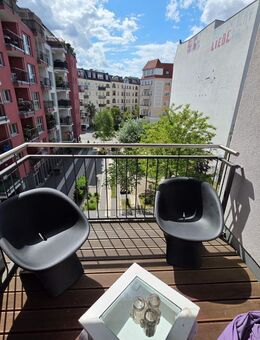 Traumhafte 2-Zimmer-Wohnung mit Südwest-Terrasse im Herzen des Samariterkiezes - Berlin