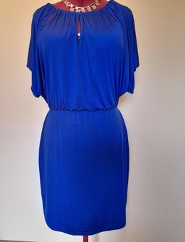 Abend-Cold-Shoulder-Kleid - Henstedt-Ulzburg