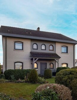 TOLLER SÜDBALKON! Großzügige 4 1/2-Zi.-Maisonettewohnung mit Garage - Ravensburg