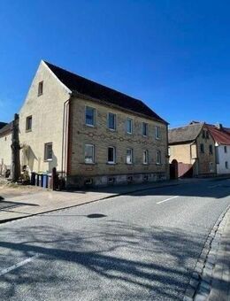 +++ Solides Mehrfamilienhaus mit Top Anbindung in Nessa +++ - Teuchern