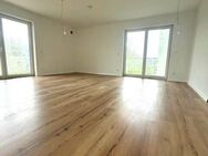 PROVISIONSFREI! SONDERPREIS! Energieeffizienter NEUBAU 4-Zimmer ETW, gr. Balkon u. Keller! Top Lage! - Waldkirchen