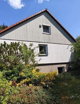 PREISSENKUNG: Solides EFH mit Einliegerwhg. mit großem Garten in bester und ruhiger Wohnlage - Neunkirchen (Brand)