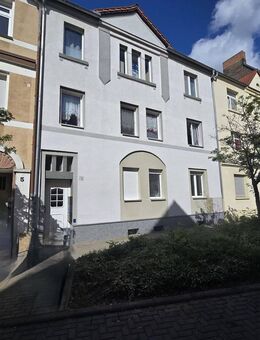 3-Raumwohnung im Hochparterre mit Balkon - Bitterfeld-Wolfen