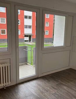 ...-frühstücken auf dem Balkon-EG,3 Zimmer, Keller - Hagen (Stadt der FernUniversität)