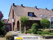 Außergewöhnliches, gemütliches, viel Platz bietendes Reihenendhaus mit großer Dachterrasse und 2 Garagen - Lingen (Ems)