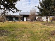 Charmanter 70er-Jahre-Bungalow mit Lichtkeller, PV-Anlage & Traumgrundstück – Potenzial trifft Rendite! 24.000 Euro gibts retour! - Garching (Alz)