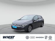 VW Golf, 1.4 VIII Style eHybrid LANE FRONT, Jahr 2022 - Darmstadt