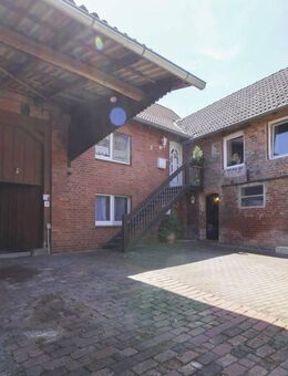 1 bis 2 Familienhaus inkl. Nebengebäude zur Tiernutzung mit Garten - Söhlde