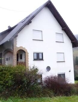 Freistehendes Wohnhaus mit Einliegerwohnung in idyllischer Wohnlage Nähe Schönenberg-Kübelberg - Schönenberg-Kübelberg