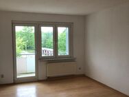 Helle 3 Zimmer mit West-Balkon in ruhiger Lage! - Dommitzsch