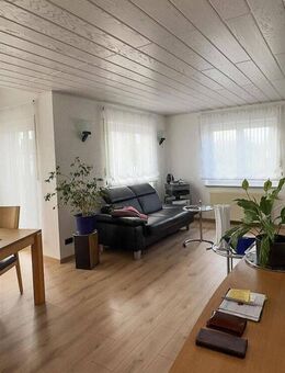 **Schmuckstück: TOP gepflegte 3 Zimmer-Wohnung mit Balkon, Garage, Stellplatz, in ruhiger Lage ...** - Meckenheim (Pfalz)