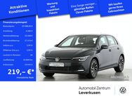 VW Golf, 1.5 VIII eTSI R-Line, Jahr 2024 - Leverkusen