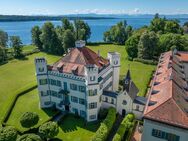 Schloss Possenhofen: Prachtvolle Beletage mit Seeblick samt Dachgeschoss - Pöcking