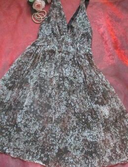 NEU * Romantik * Petit * Mille Fleur * Blümchen * Flower- Power * 100% duftige Seide * Träger Kleid "ZARA BASIC" Gr. 36- 38/ S * moos- wald- grün * - Riedlingen