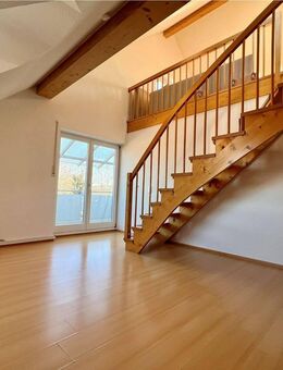 2,5 Zimmer-Maisonette-Wohnung mit Balkon und Carport - Kaufbeuren