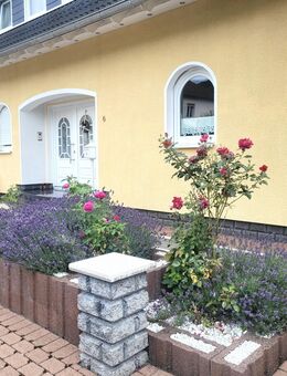 Einfamilienhaus mit Einliegerwohnung. Ohne Makler - Breidenbach