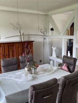 Charmantes, modernisiertes Reihenmittelhaus mit großzügigem Garten in ruhiger Lage - Neunkirchen (Saarland)