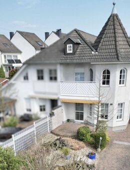 Schlossartige Doppelhaushälfte in ausgezeichneter Lage - Rodgau