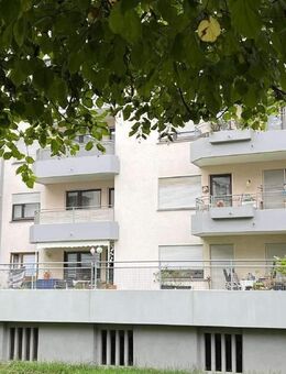 Stadtnah in Tiengen mit Terrasse und weiterem Balkon - wenige Stufen (Hochparterre) - Waldshut-Tiengen