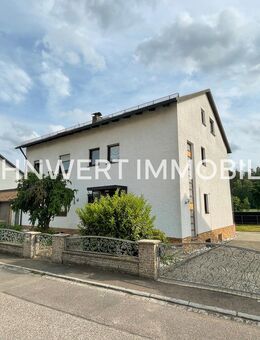 Attraktives Mehrfamilienhaus mit 3 Wohneinheiten und großem Grundstück in Kümmersbruck! - Kümmersbruck