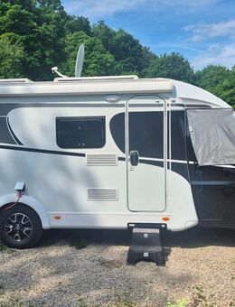 Wohnmobil teilintegriertes Carado V 337 , EZ 07/22 , 10.300 km - Landshut