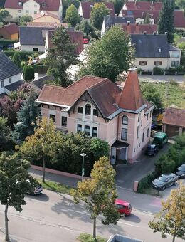 Viel Platz für Wohnen und Arbeiten - großzügige Maisonettewohnung in Zentrumsnähe von Neuburg - Neuburg (Donau)